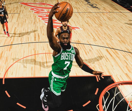 Celtics sale con victoria de Detroit